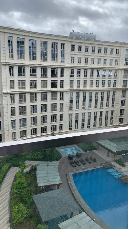 81 Newport Boulevard Cluster 4 - 8F Across Naia Airport, Terminal 3 Pasay Exterior foto