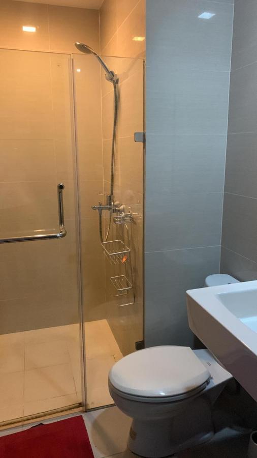 81 Newport Boulevard Cluster 4 - 8F Across Naia Airport, Terminal 3 Pasay Exterior foto